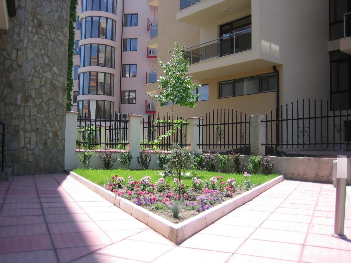 Chateau Del Mar Holiday Apartments Sunny Beach Exterior foto