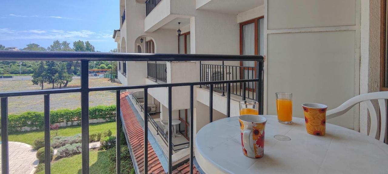 Chateau Del Mar Holiday Apartments Sunny Beach Exterior foto